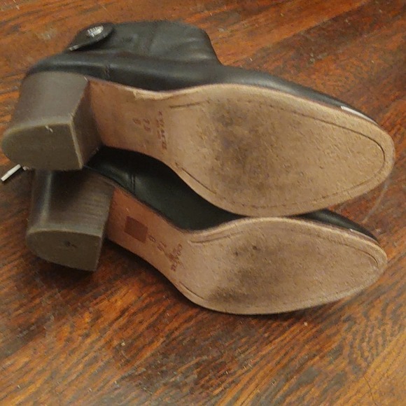 Coach Waldorf Black Heeled Ankle Boots Sz 7.5 - Picture 8 of 9